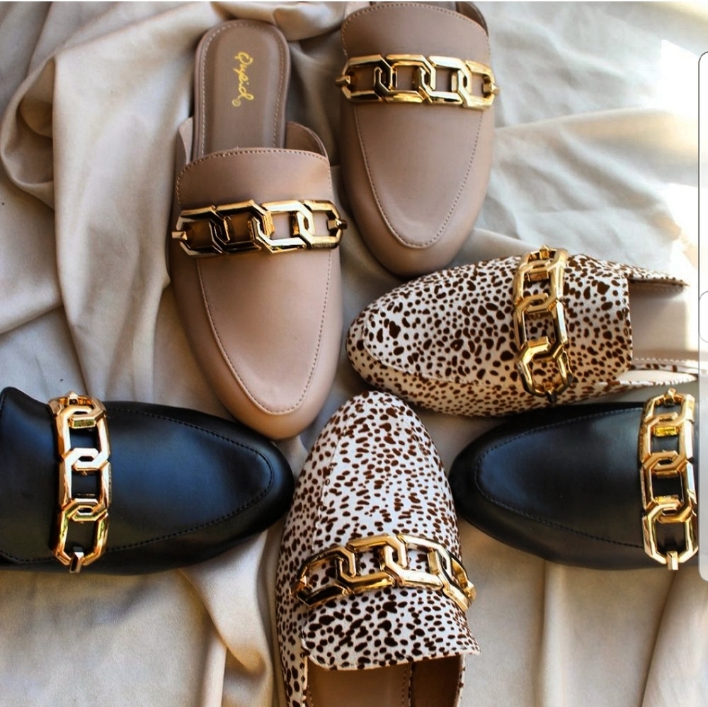 🚨FEW PAIRS LEFT// Leopard Print Chain Loafer Flat - Picture 6 of 6